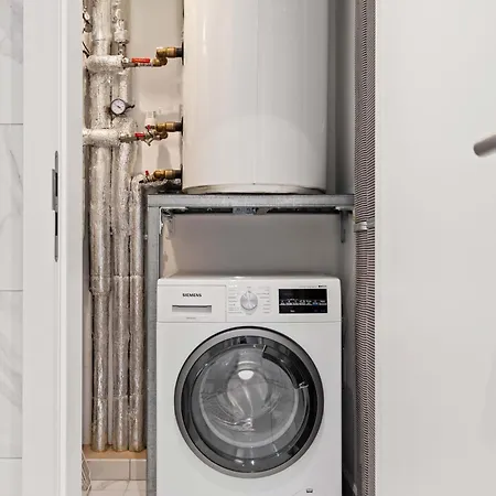 Gasperich With Pool Gym & View Апартаменты Люксембург