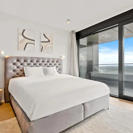 Luxury With Pool And Views In Gasperich