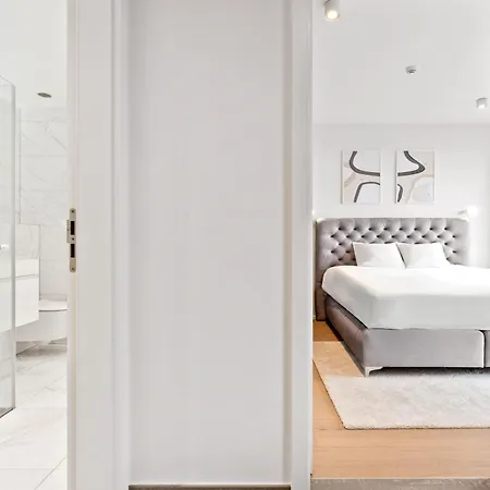 Luxury With Pool And Views In Gasperich Apartamento