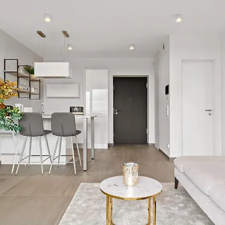 Lägenhet Gasperich With Pool Gym & View *