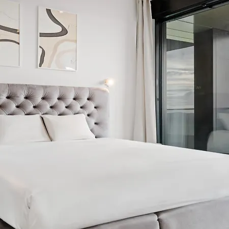 Luxury With Pool And Views In Gasperich アパート *