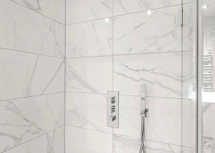 Luxury Stay With Pool And Views In Gasperich Appartamento *