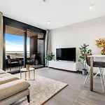 Luxury With Pool And Views In Gasperich *