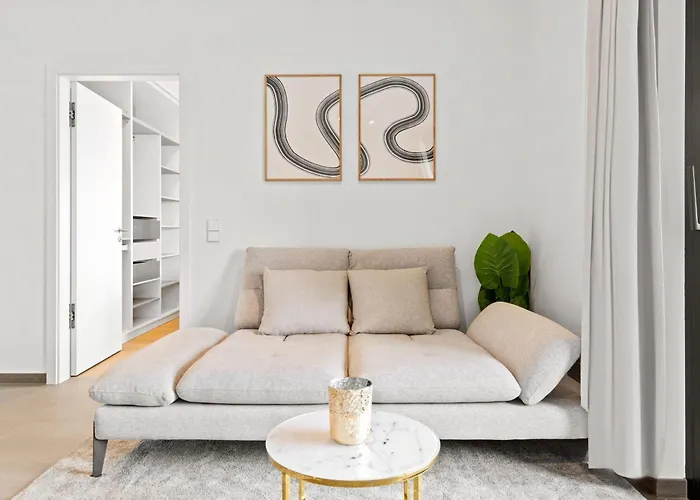 Gasperich With Pool Gym & View * Luxemburgo